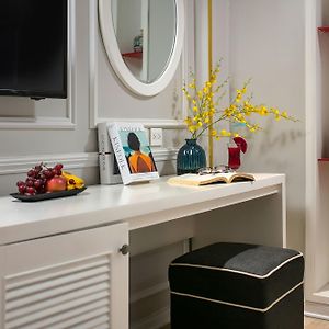 Premium King Room